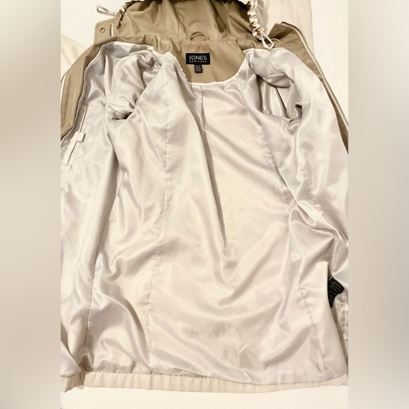 *Host Pick* Jones NY Trenchcoat Hood Raincoat Jacket Gold Zipper A-line Parka - Picture 7 of 14